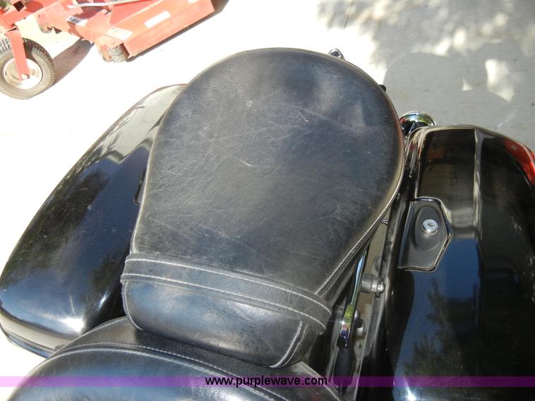 image for item N9796 2005 Yamaha Royal Star Tour Deluxe motorcycle