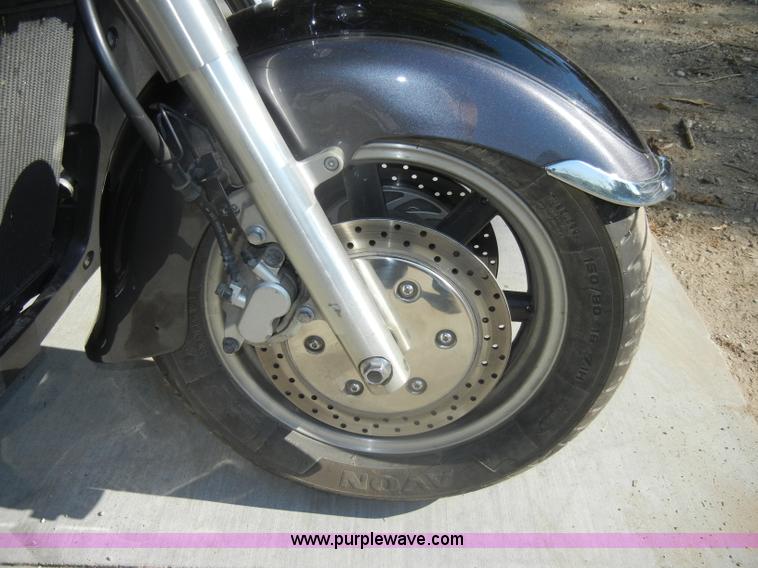 image for item N9796 2005 Yamaha Royal Star Tour Deluxe motorcycle