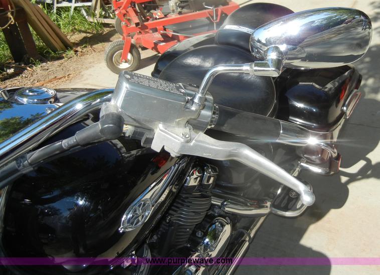 image for item N9796 2005 Yamaha Royal Star Tour Deluxe motorcycle