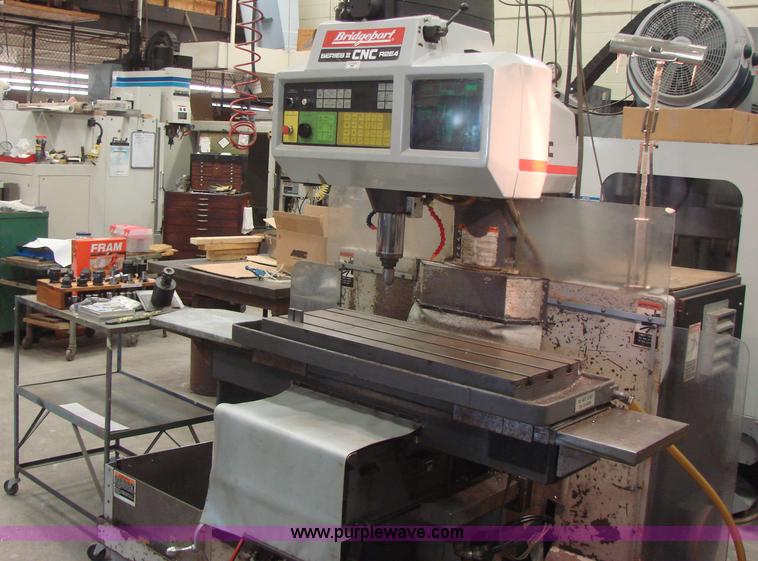 image for item R9519 1984 Bridgeport VMC Series II R2E4 CNC machine