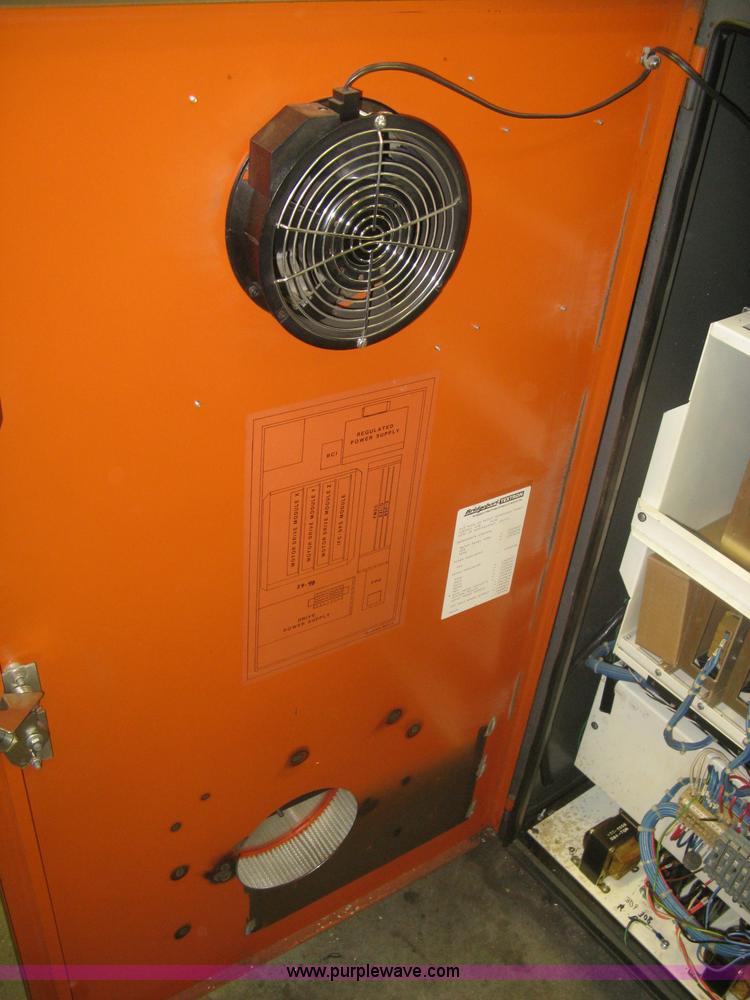 image for item R9519 1984 Bridgeport VMC Series II R2E4 CNC machine