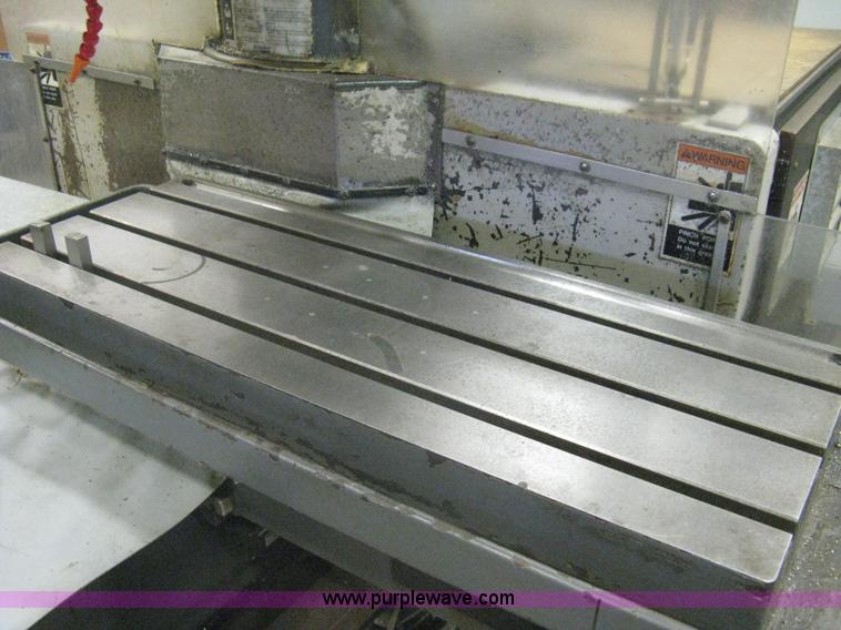 image for item R9519 1984 Bridgeport VMC Series II R2E4 CNC machine