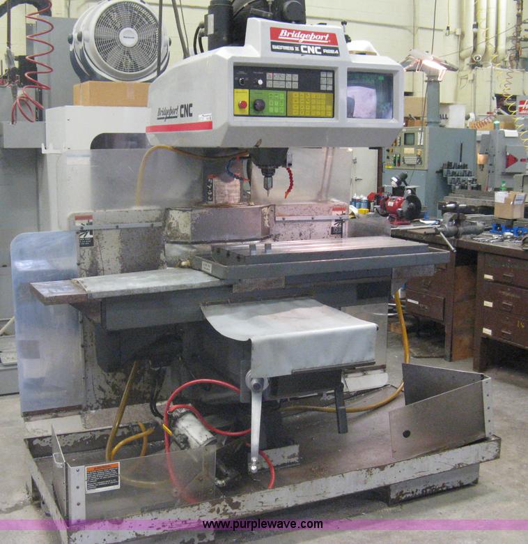 image for item R9519 1984 Bridgeport VMC Series II R2E4 CNC machine