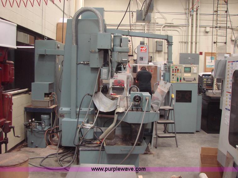 image for item R9522 1984 Bostomatic 1000 5-Axis CNC machine