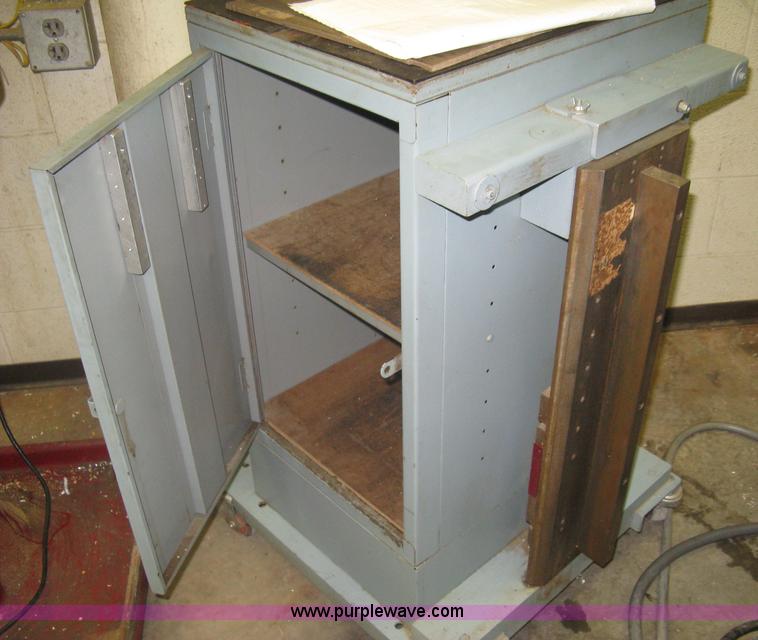 image for item R9522 1984 Bostomatic 1000 5-Axis CNC machine