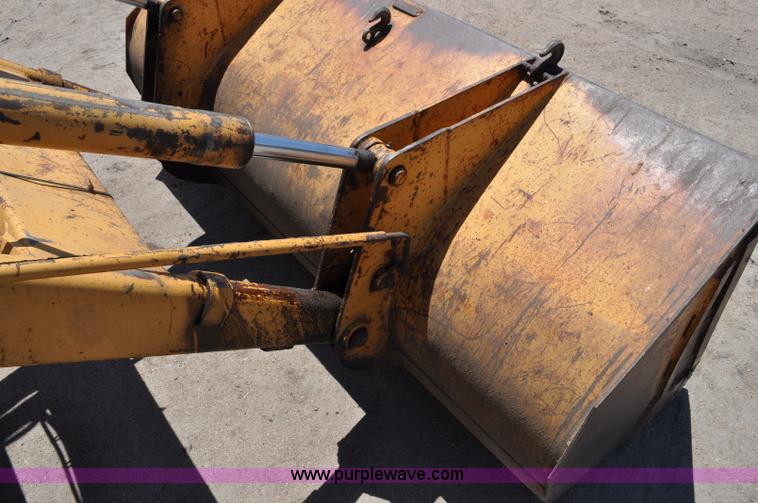 image for item A5914 1986 Case 480E backhoe