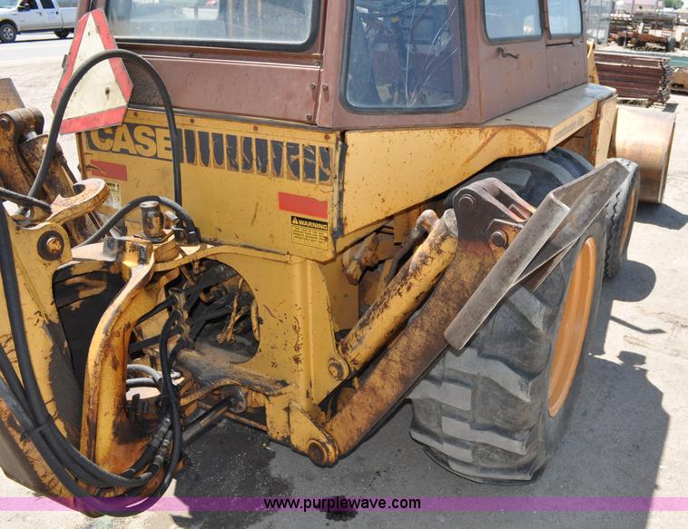 image for item A5914 1986 Case 480E backhoe