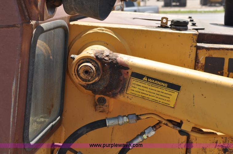 image for item A5914 1986 Case 480E backhoe