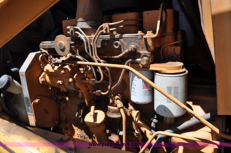 image for item A5914 1986 Case 480E backhoe