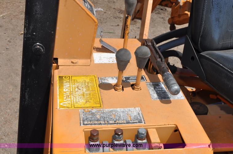 image for item A5916 Case DH5 vibratory plow