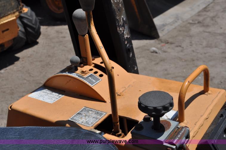 image for item A5916 Case DH5 vibratory plow