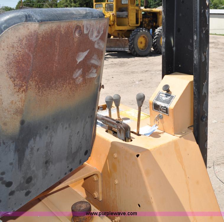 image for item A5916 Case DH5 vibratory plow