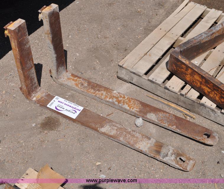 image for item A5922 Forklift forks