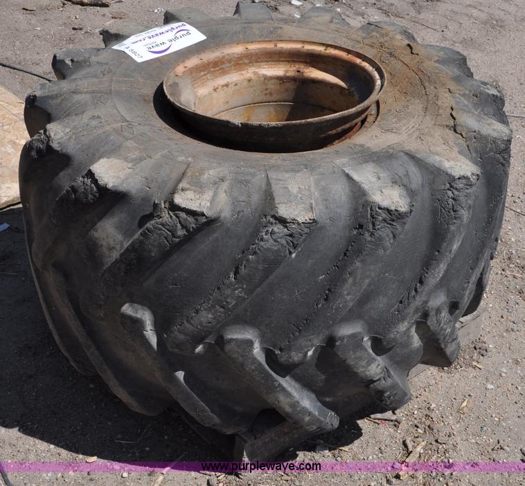 image for item A5927 (2) tires