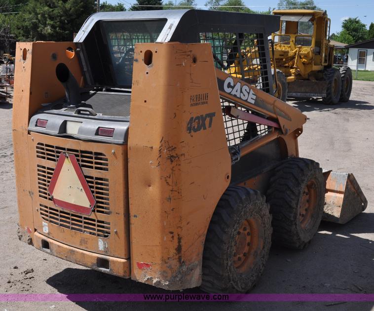 image for item A5929 2002 Case 40XT skid steer