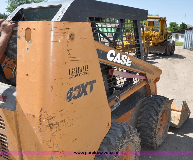 image for item A5929 2002 Case 40XT skid steer