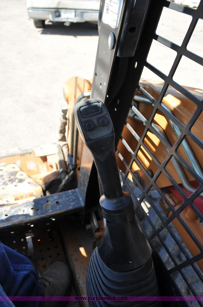 image for item A5929 2002 Case 40XT skid steer