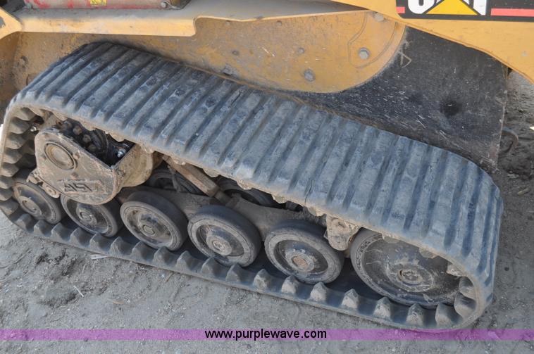 image for item A5930 2005 Caterpillar 257B track skid steer