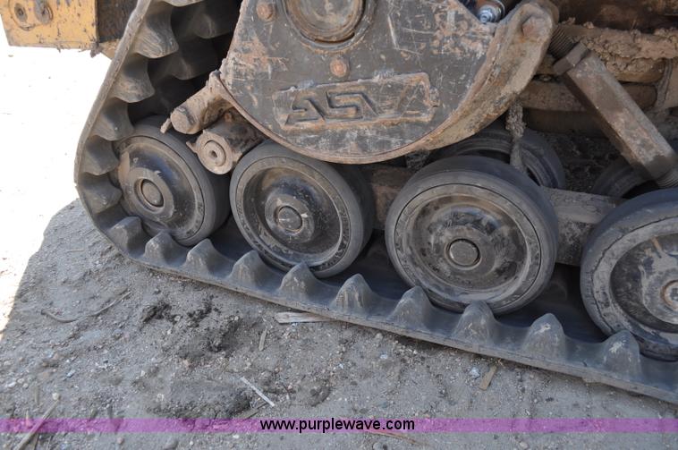 image for item A5930 2005 Caterpillar 257B track skid steer