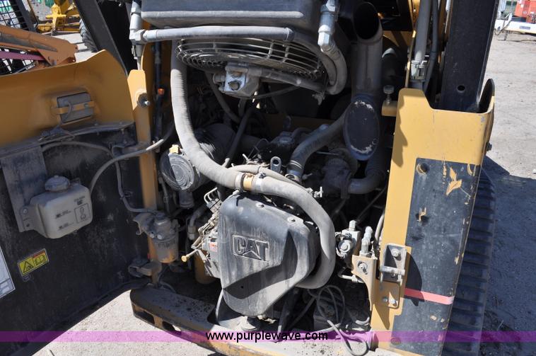 image for item A5930 2005 Caterpillar 257B track skid steer