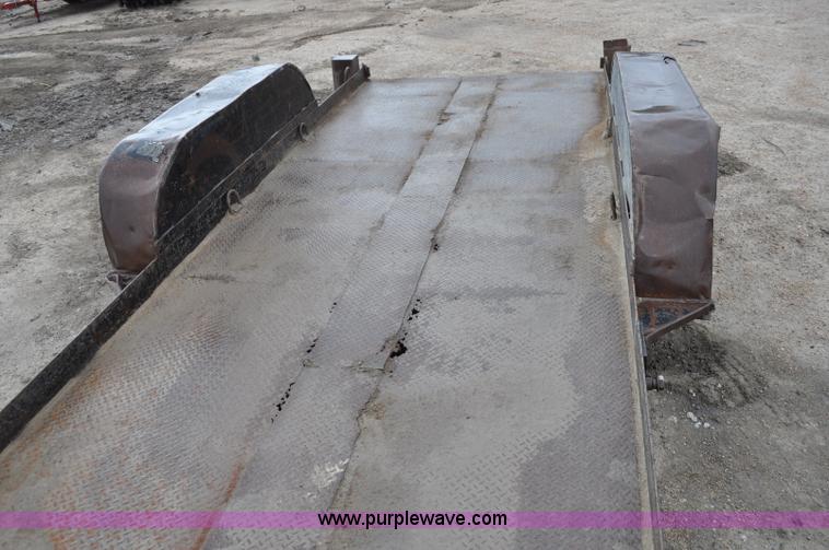 image for item A5947 1990 Tandem axle utility trailer