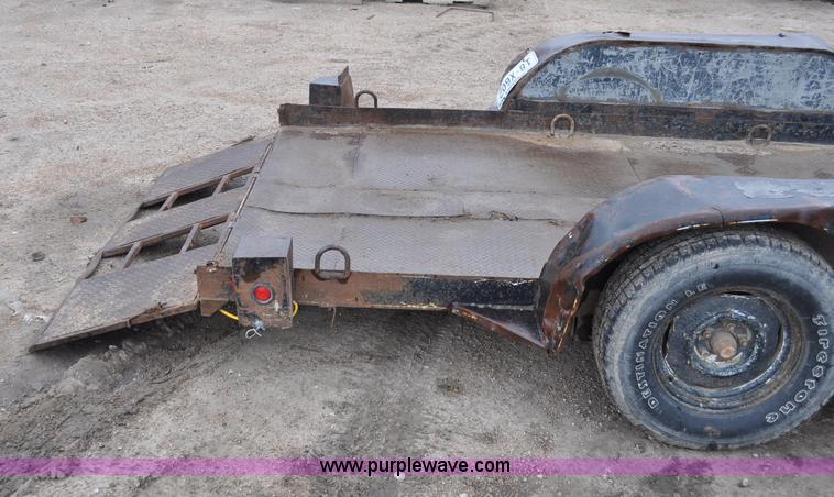 image for item A5947 1990 Tandem axle utility trailer