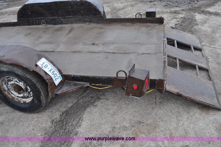 image for item A5947 1990 Tandem axle utility trailer