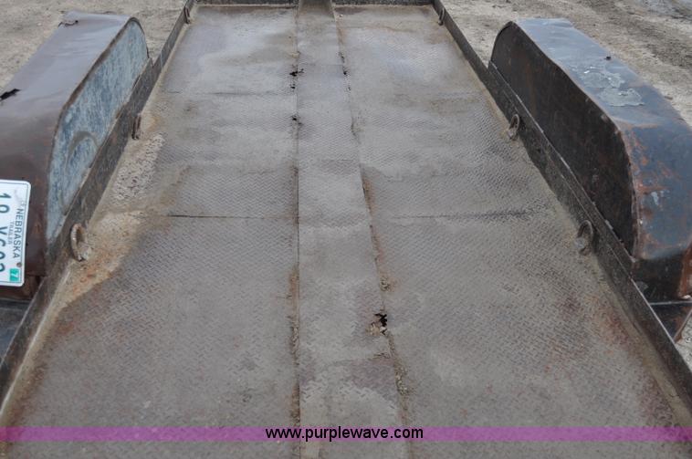 image for item A5947 1990 Tandem axle utility trailer