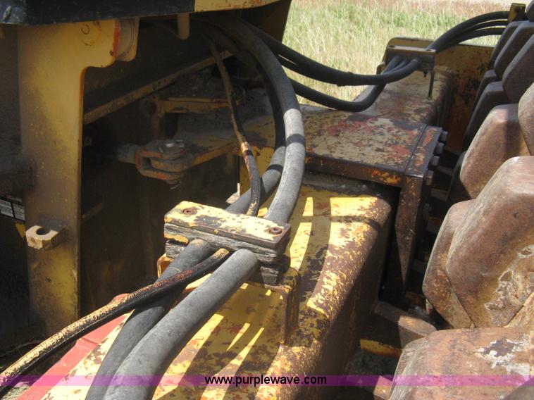 image for item A6399 Bomag BW213PD articulated vibratory pad foot roller