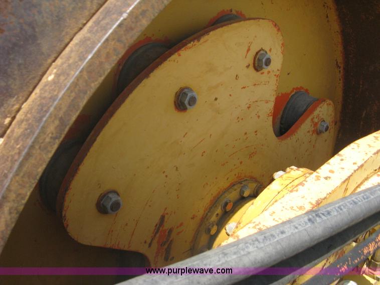 image for item A6399 Bomag BW213PD articulated vibratory pad foot roller