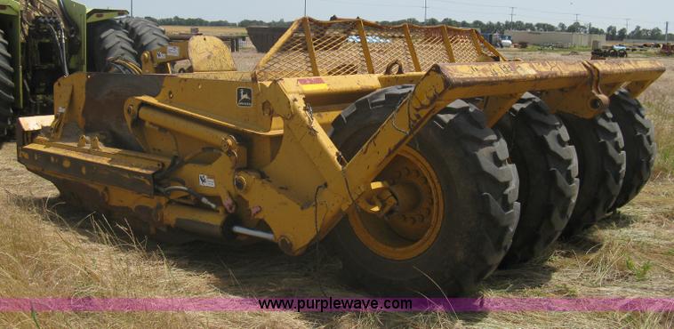 image for item A6400 John Deere 1812C scraper pan