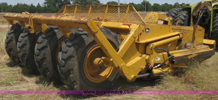 image for item A6400 John Deere 1812C scraper pan