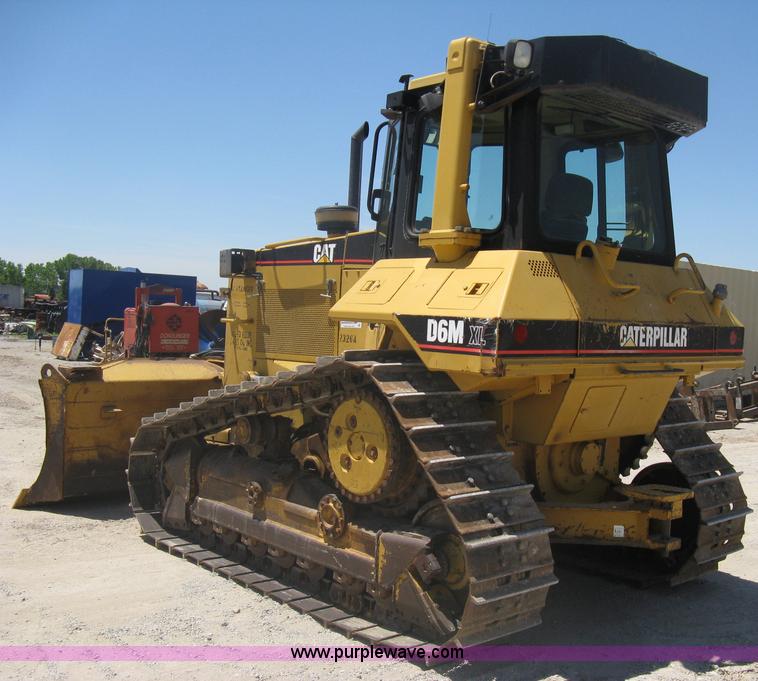 image for item A6404 2001 Caterpillar D6M XL dozer