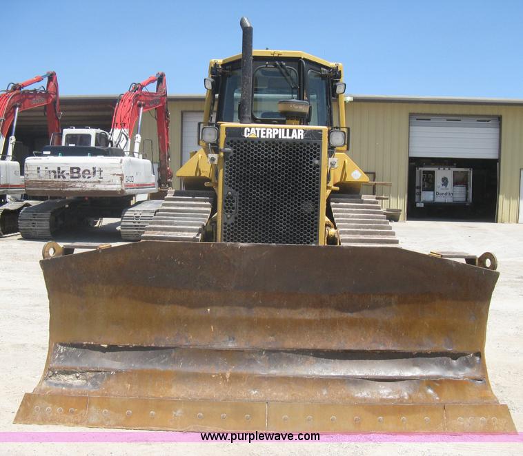 image for item A6404 2001 Caterpillar D6M XL dozer