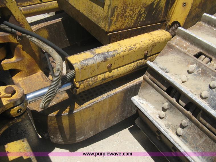 image for item A6404 2001 Caterpillar D6M XL dozer