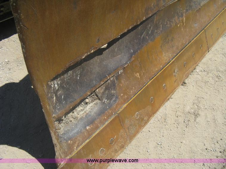 image for item A6404 2001 Caterpillar D6M XL dozer