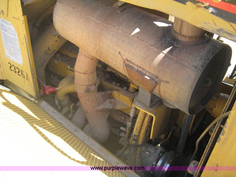 image for item A6404 2001 Caterpillar D6M XL dozer