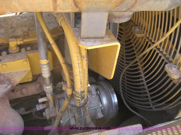 image for item A6404 2001 Caterpillar D6M XL dozer