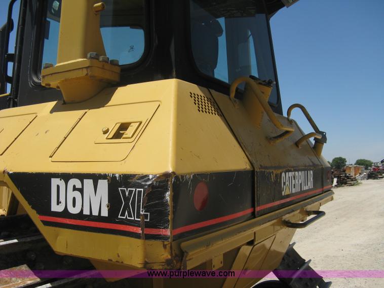 image for item A6404 2001 Caterpillar D6M XL dozer