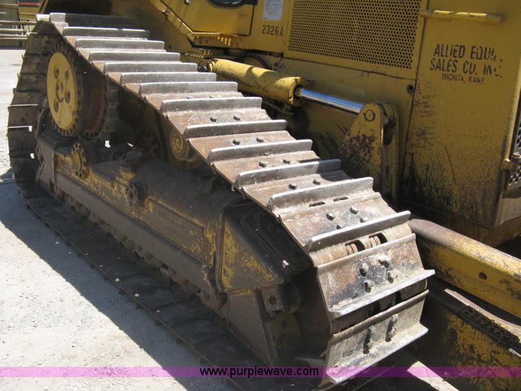 image for item A6404 2001 Caterpillar D6M XL dozer