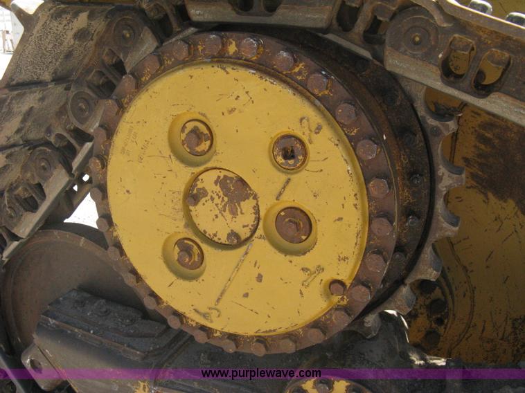 image for item A6404 2001 Caterpillar D6M XL dozer