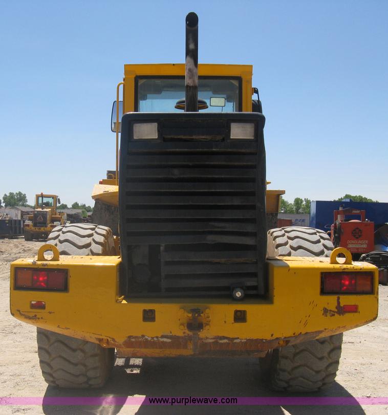 image for item A6405 1993 Volvo L120 wheel loader
