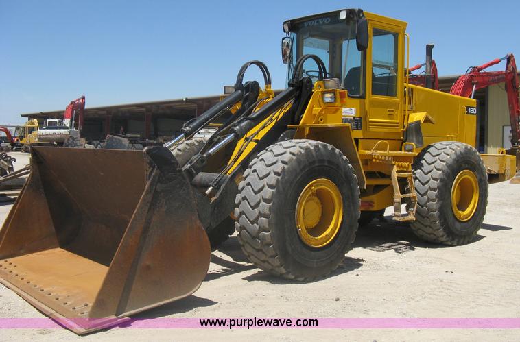 image for item A6405 1993 Volvo L120 wheel loader