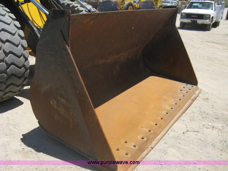 image for item A6405 1993 Volvo L120 wheel loader