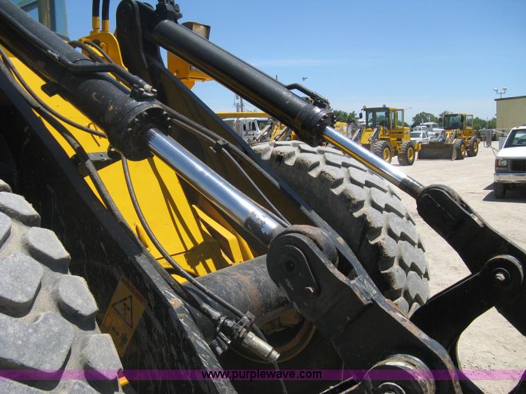 image for item A6405 1993 Volvo L120 wheel loader