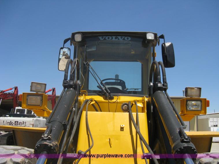 image for item A6405 1993 Volvo L120 wheel loader