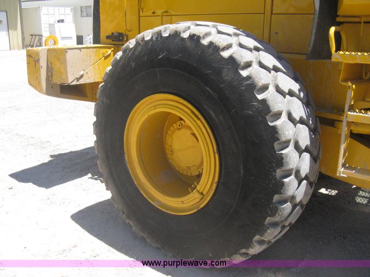 image for item A6405 1993 Volvo L120 wheel loader
