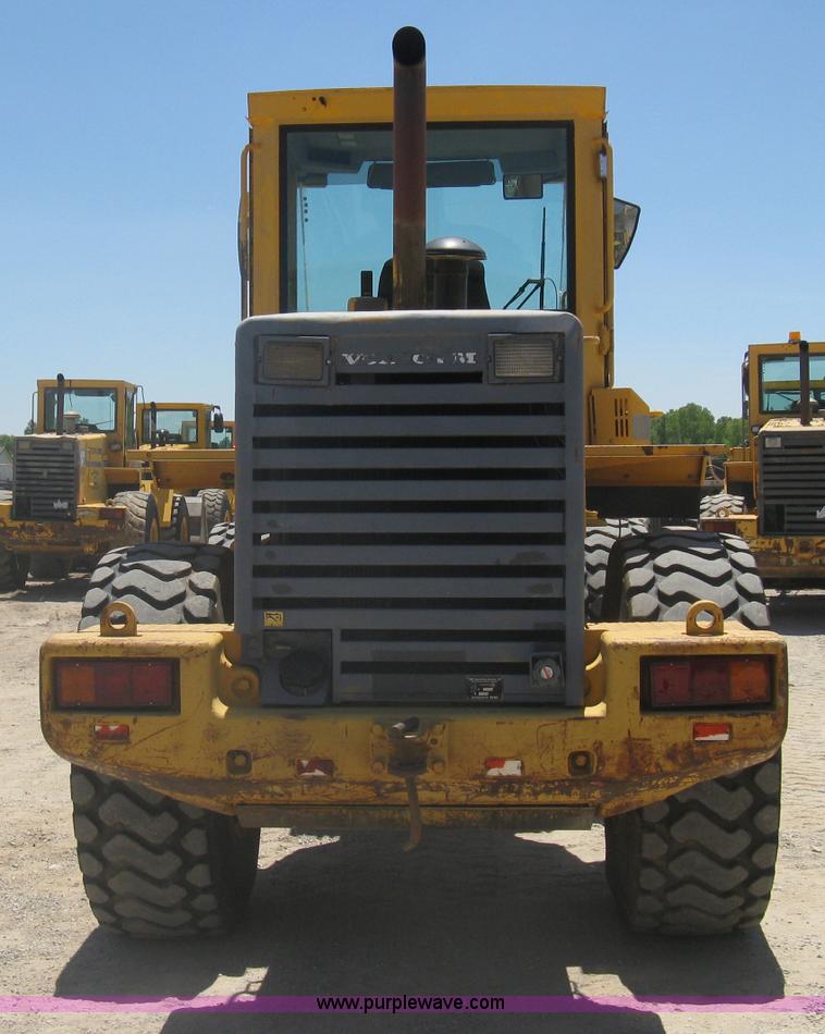 image for item A6406 1995 Volvo BM L70C wheel loader