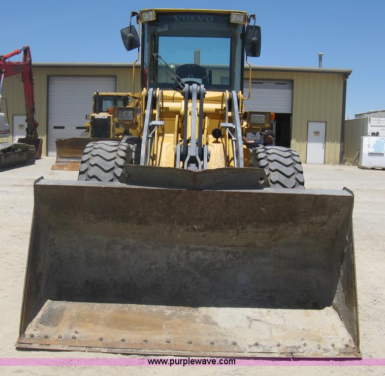 image for item A6406 1995 Volvo BM L70C wheel loader
