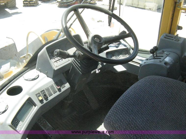 image for item A6406 1995 Volvo BM L70C wheel loader